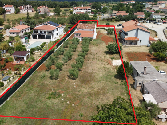 Haus mit großem Garten, Poreč, 4 km vom Meer entfernt