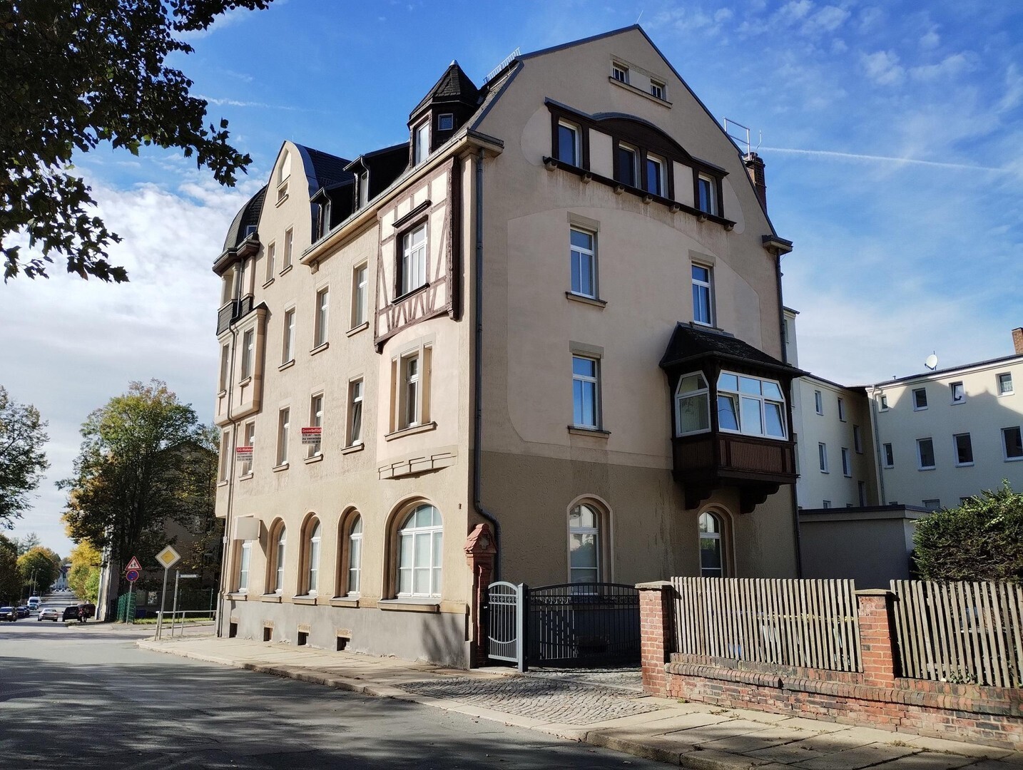                                                               3-Raum Dachgeschosswohnung, Einbauk&uuml;che und M&ouml;bel m&ouml;glich                                                       in Hohenstein (Rheingau-Taunus-Kreis)