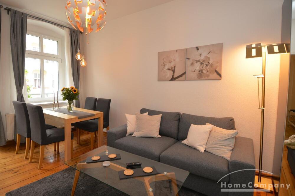 Sehr schöne Wohnung mit Balkon - Photo 1