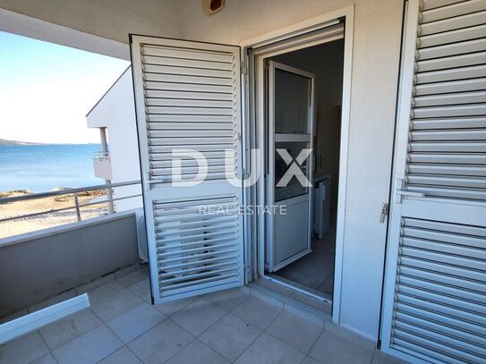 ZADAR, SUKOŠAN – TOP-LAGE! Apartment 1. Reihe zum Meer (P-6)