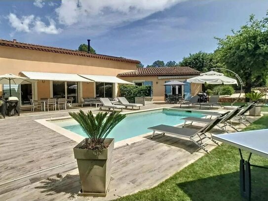 Luxury property of 320 m² in calm environment close to Sophia Antipolis in Valbonne
