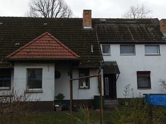 Ein-/Zweifamilienhaus mit Terrasse & Wintergarten