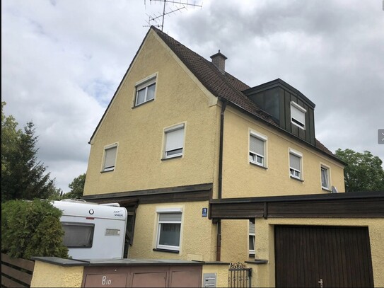 Mehrfamilienhaus in Waldperlach mit 3 Wohnungen ggf Baugenehmigung Doppelhaus / Villa