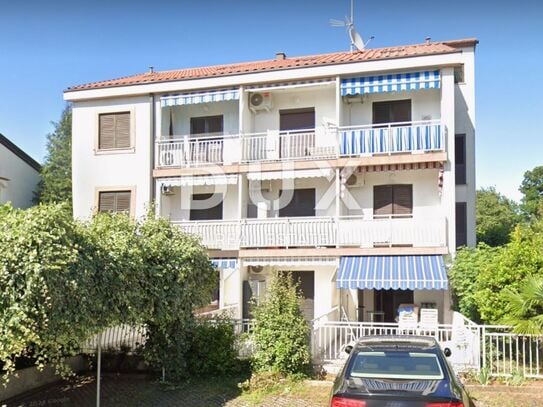 INSEL KRK, MALINSKA - Wohnung 20m2 mit Balkon in unmittelbarer Nähe zum Strand