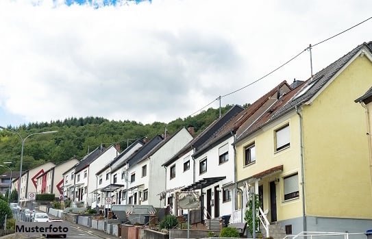 Einfamilien-Reihenmittelhaus mit Gartengrundstück