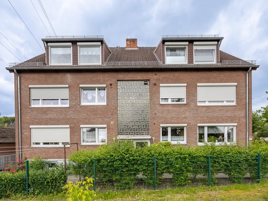 Großzügig geschnittene, gepflegte Eigentumswohnung mit Balkon und Garage in Bremen- Nord