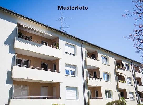 Schöne helle Maisonette-Wohnung mit Stellplatz