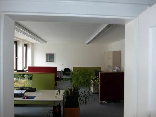 04_VB3716 Büroetage in einem Altstadthaus / Regensburg - Ost