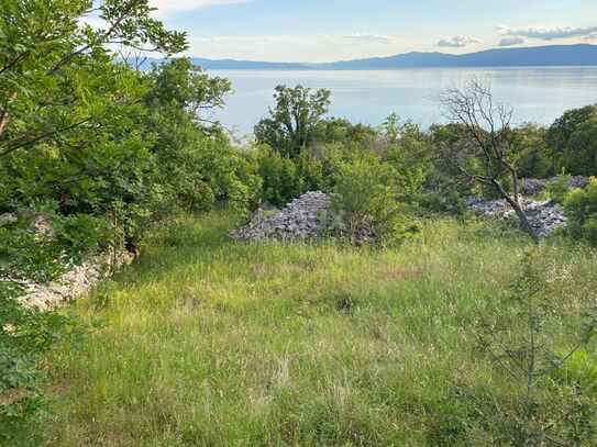 RIJEKA, KOSTRENA – Grundstück 1.211 m2 mit Meerblick – nur 160 Meter vom Meer entfernt! GELEGENHEIT!