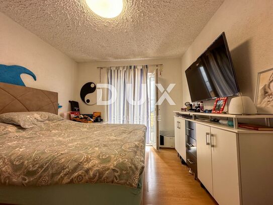 RIJEKA, TRSAT - Wohnung 3 Schlafzimmer, 1. Stock, Balkon, Meerblick