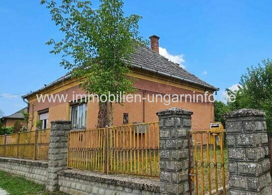 Im Komitat Somogy, in Vízvár Einfamilienhaus für nur 18.500 Euro