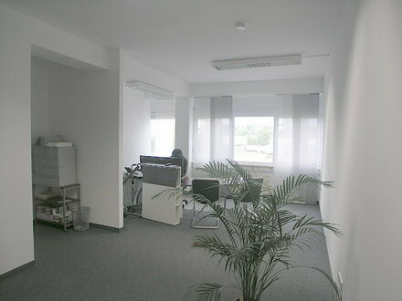 Provisionsfrei ! Moderne, schöne Büroräume kurzfristig beziehbar in Ravensburg !