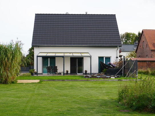 Charmantes Einfamilienhaus mit großzügigem Garten in idyllischer Lage