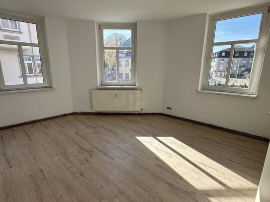 4 - Raum Wohnung mit Balkon und Tageslichtbad