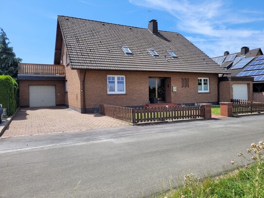 Einfamilienhaus mit Einliegerwohnung in Idyllischer Lage