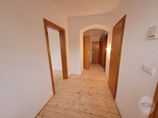 Gemütliche, großzügige Altbaumaisonettewohnung, 125 m², 5 Zimmer, KDB, großer Balkon, bezugsfrei