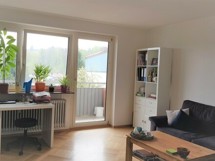 Hell - saniert - modern - mit EBK - Südbalkon - Fensterbad 2 Zimmer, Haidenhof Nord