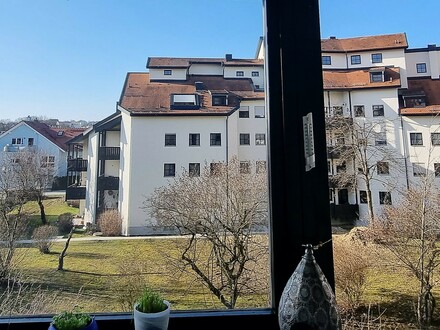 Passau-Grubweg: attraktive 3-Zi-Whg mit großem Balkon, Lift + T