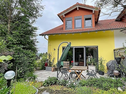 Arnoldshain-Hegewiese: Einfamilienhaus in herrlicher Lage