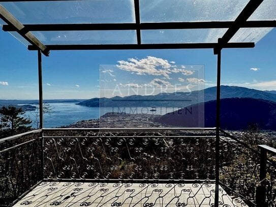 DAS IST DOCH MAL WAS ANDRES!!!! VILLA MIT ULTIMATIVEN BLICK AUF DEN LAGO MAGGIORE!!!!