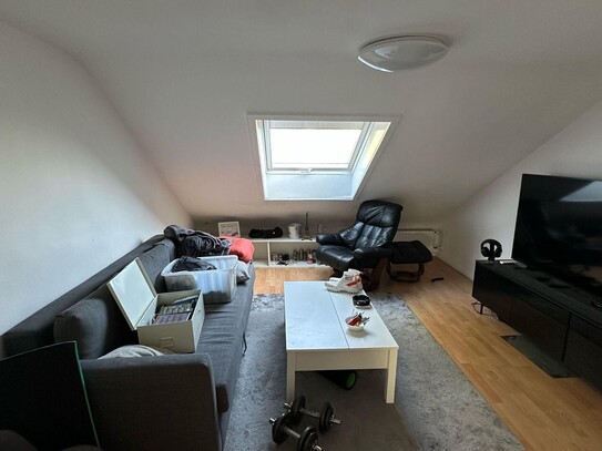 Ihr neues Zuhause in Frankfurt-Bonames – Stilvoll wohnen auf zwei Ebenen