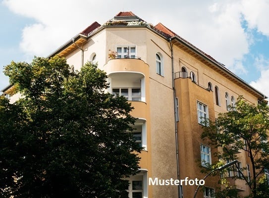 +++ L-förmiges Mehrfamilienhaus +++