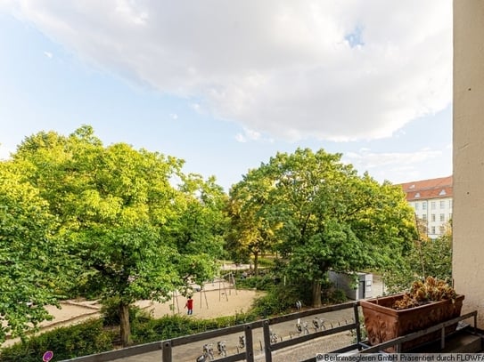 Bezugsfreie 2,5 Zimmerwohnung mit Loggia im Brüsseler Kiez Wedding