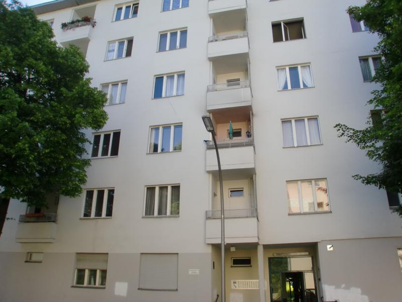 Singlewohnung! Einkommensgrenzen bitte beachten! - Photo 1