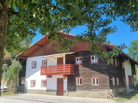 Vornbach am Inn: Herrliches Baugrundstück mit Sacherl-Altbestand
