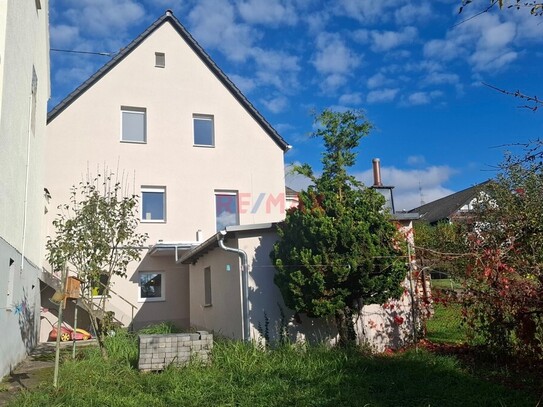 Kernsaniertes Einfamilienhaus zum Einzug bereit!!