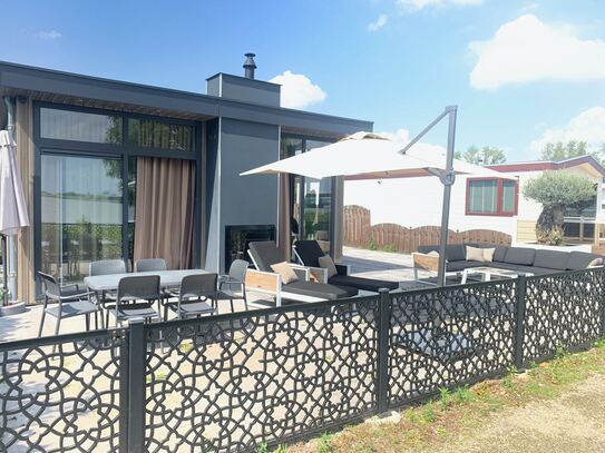 Fast neues Ferienhaus in Top-Lage am Wasser im Biesbosch(2405)