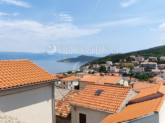 Vrbnik, Teil eines Hauses im Zentrum mit Meerblick!