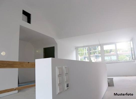 4-Zimmer-Maisonette-Wohnung nebst Loggia und Garage