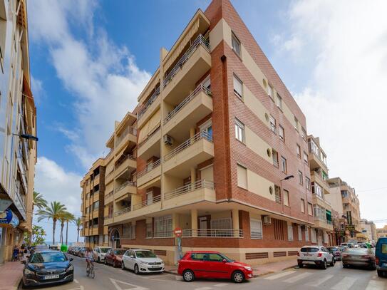 Apartment in Torrevieja with 3