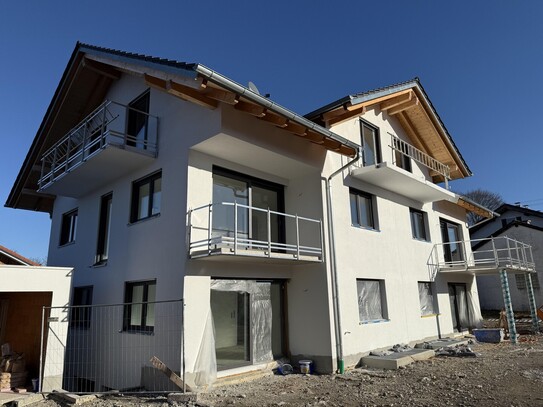 Neubau, traumhafte 5 Zimmer Wohnung mit Dachterrasse und Bergblick