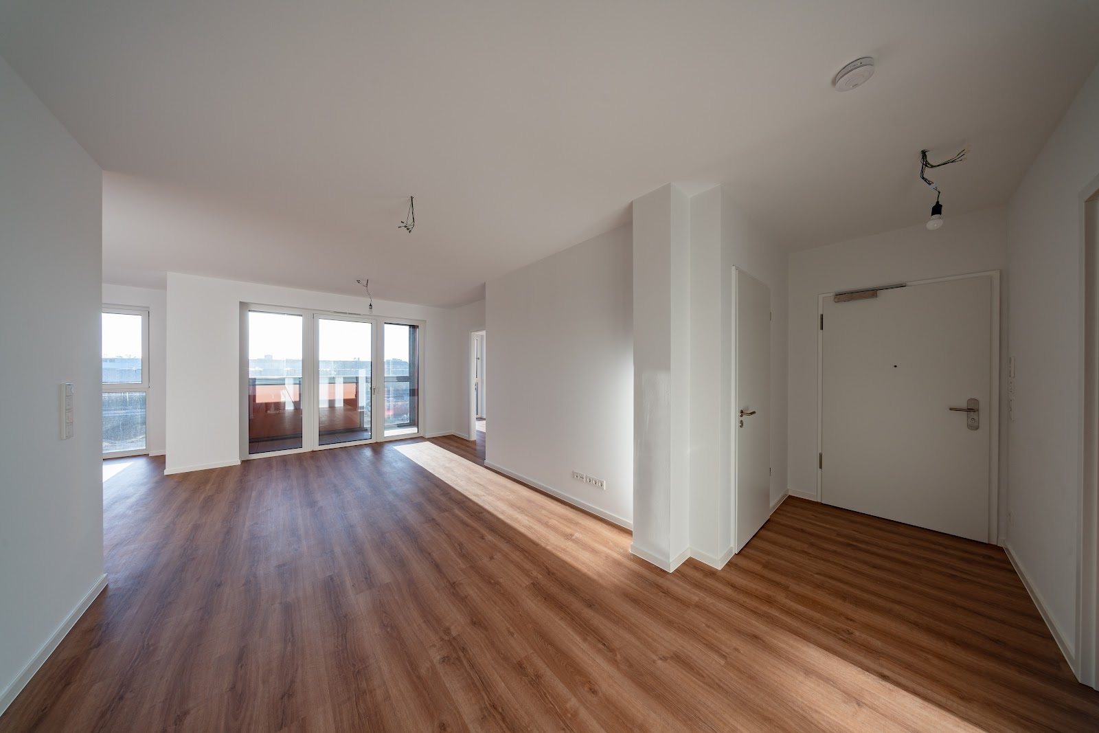 Neubauwohnung im Erstbezug mit Fußbodenheizung und Balkon / WBS 220 - Foto 1