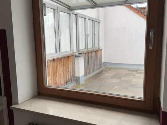 Sehr schöne helle Dachterrassenwohnung 3-Zimmer