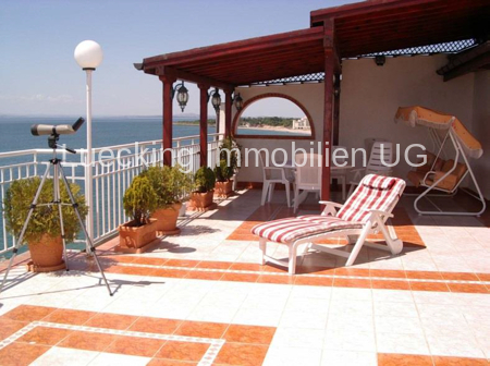 Maisonette-Wohnung mit einem traumhaften Meerblick und großer Südterrasse in Pomorie