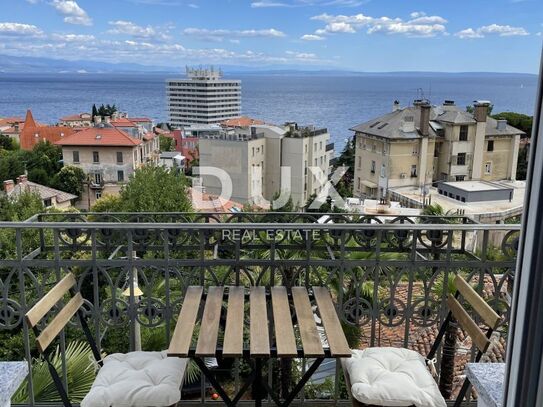 OPATIJA, ZENTRUM - große Wohnung in einer österreichisch-ungarischen Villa mit Parkplatz und Terrasse zur Langzeitmiete