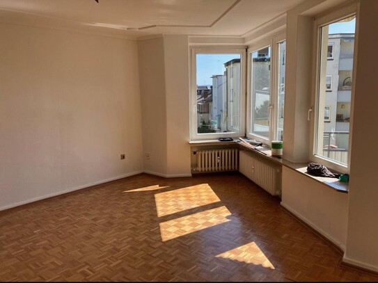 Charmante 2-Zimmer-Wohnung mit Balkon - Vorderer Westen