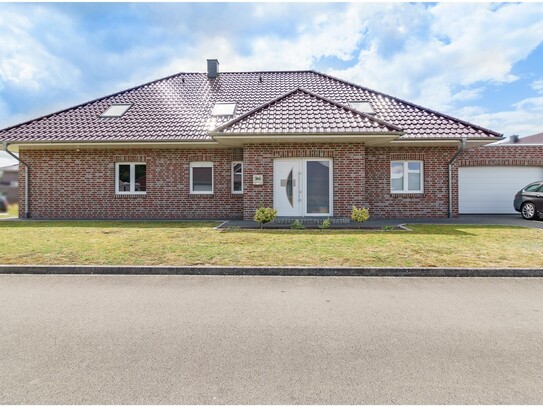 Modernes Zweifamilienhaus in bevorzugter Lage von Ostrhauderfehn