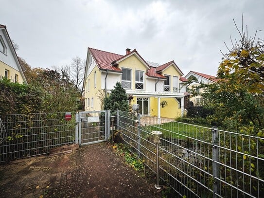 Viel Platz für die ganze Familie - Idyllisches Wohnen in Feldrandlage in Pinneberg