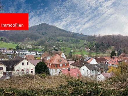 Erhaben residieren am Hang mit traumhaftem Ausblick in der Nähe von Weinheim!!!