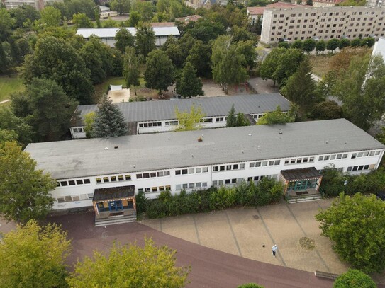 Gewerbeimmobilie in Halberstadt mit Bestandsmietern(Kindergarten) zu verkaufen