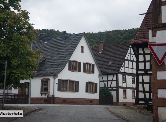 Ehemaliges Gasthaus mit Saal