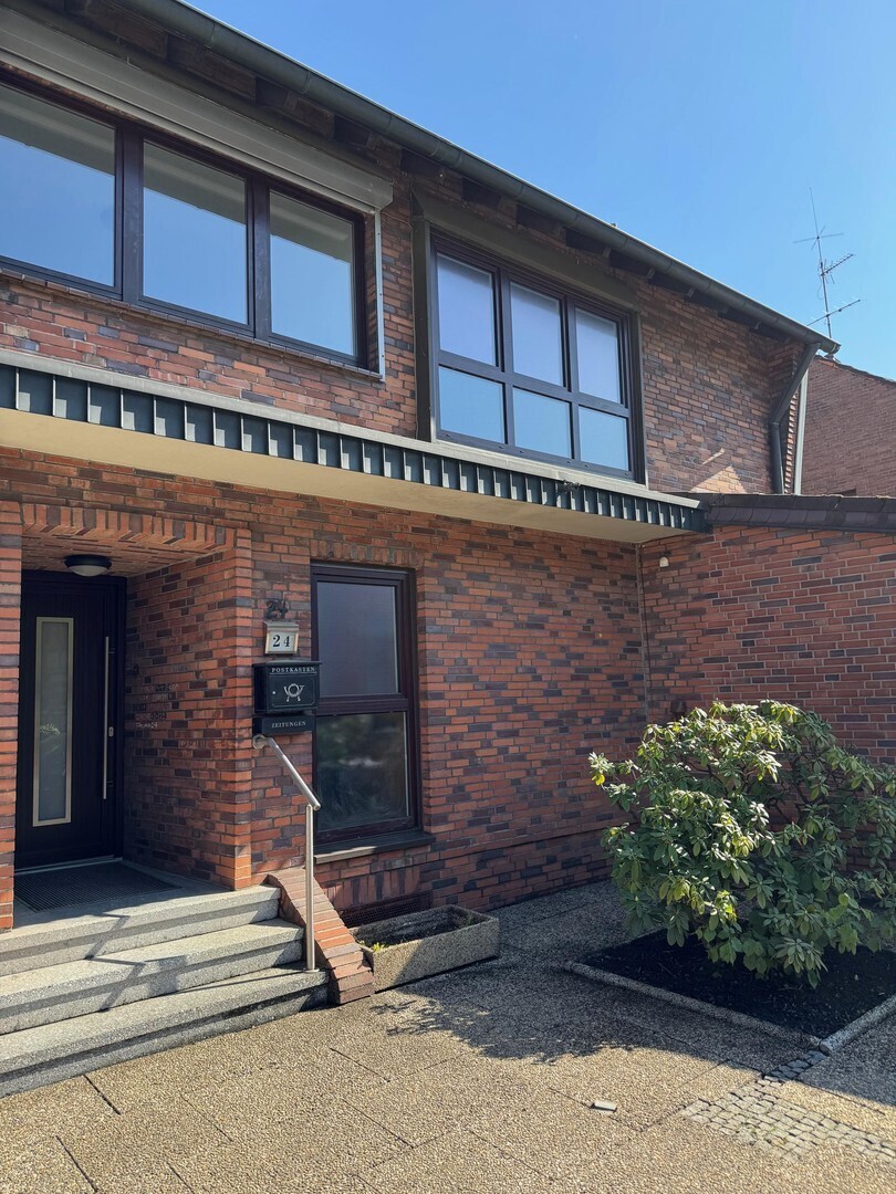                                                               Sch&ouml;ne DHH in Schmachtendorf - Erstbezug nach Sanierung - Garten + Garage + Ste&hellip;                                                       in Oberhausen (Augsburg)