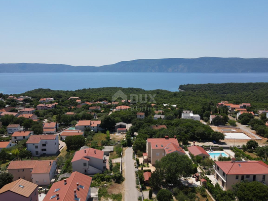 INSEL KRK, ŠOTOVENTO – Ideales Baugrundstück mit Projekt und Meerblick