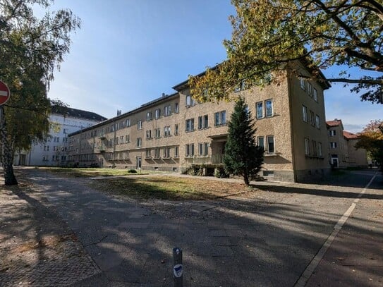 ACHTUNG: MÖBLIERTE WOHNUNG Großzügiges möbliertes Wohnen 160 m² 3 Zimmer und Ankleide