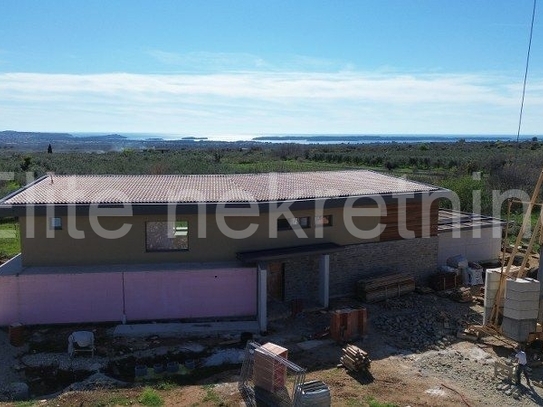 Istrien, Vodnjan - Moderne Villa mit Panoramablick auf das Meer