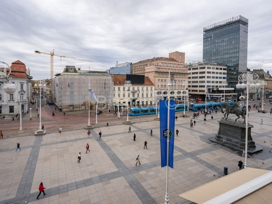 Zu verkaufen, Zagreb, Centar, 4-Zimmer-Wohnung, Balkon